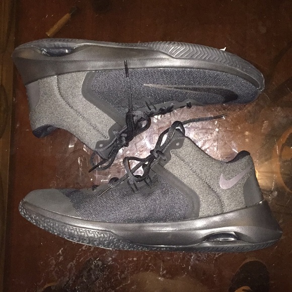 Nike Shoes - Picture 4 of 4